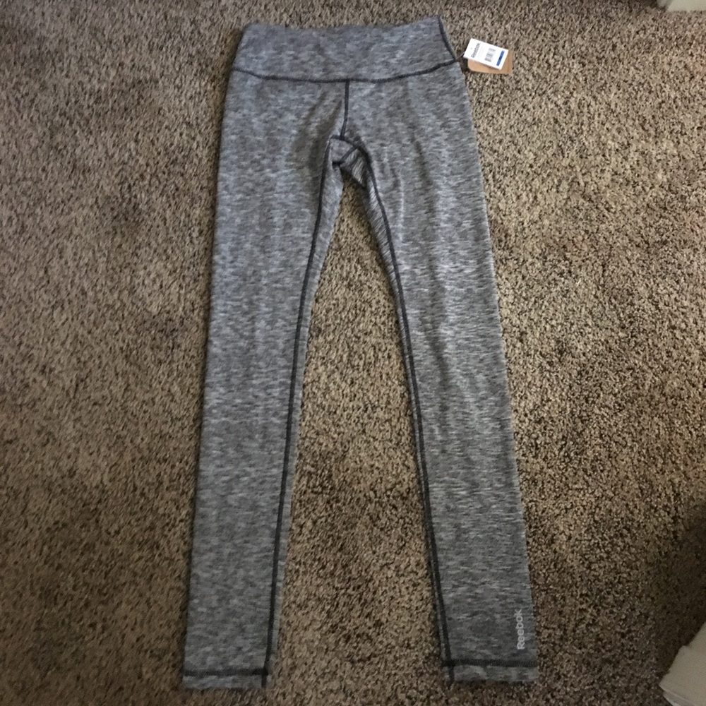 Gray Reebok leggings!
